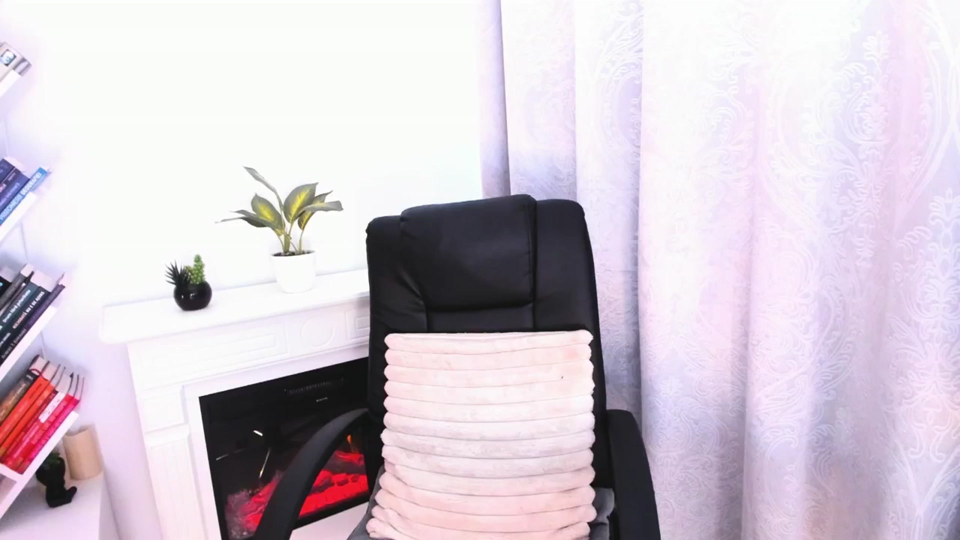 Gallery image thumbnail from WickedJolie's myfreecams stream on, 03/07/2026, 11:10 image 18 of 20