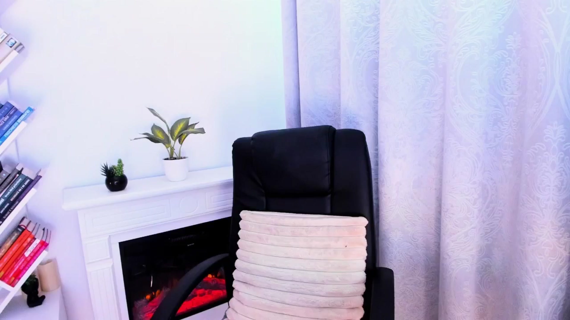 Gallery image thumbnail from WickedJolie's myfreecams stream on, 03/07/2026, 12:30 image 2 of 20
