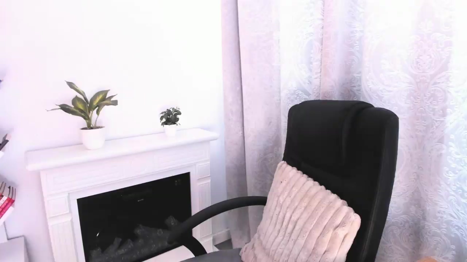 Gallery image thumbnail from WickedJolie's myfreecams stream on, 05/09/2026, 11:41 image 14 of 20