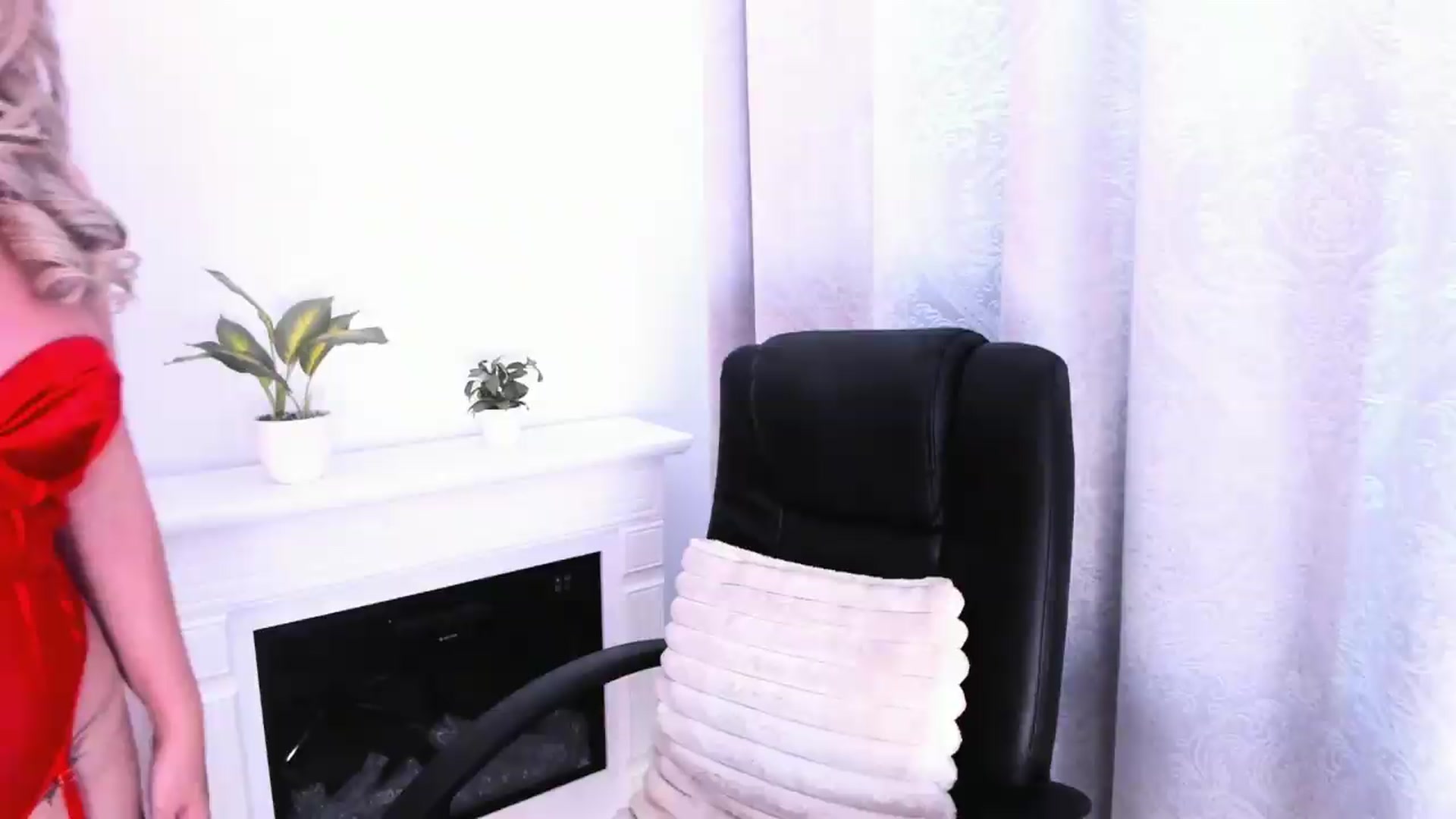 Gallery image thumbnail from WickedJolie's myfreecams stream on, 05/10/2026, 11:00 image 9 of 20