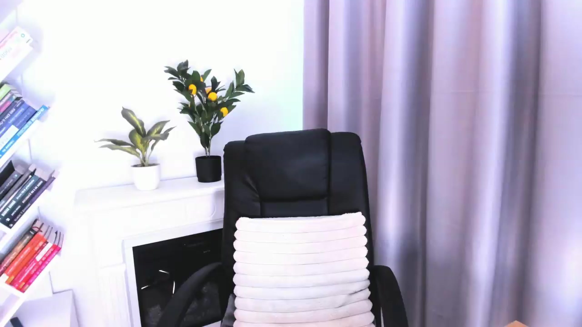Gallery image thumbnail from WickedJolie's myfreecams stream on, 06/10/2026, 08:46 image 19 of 20