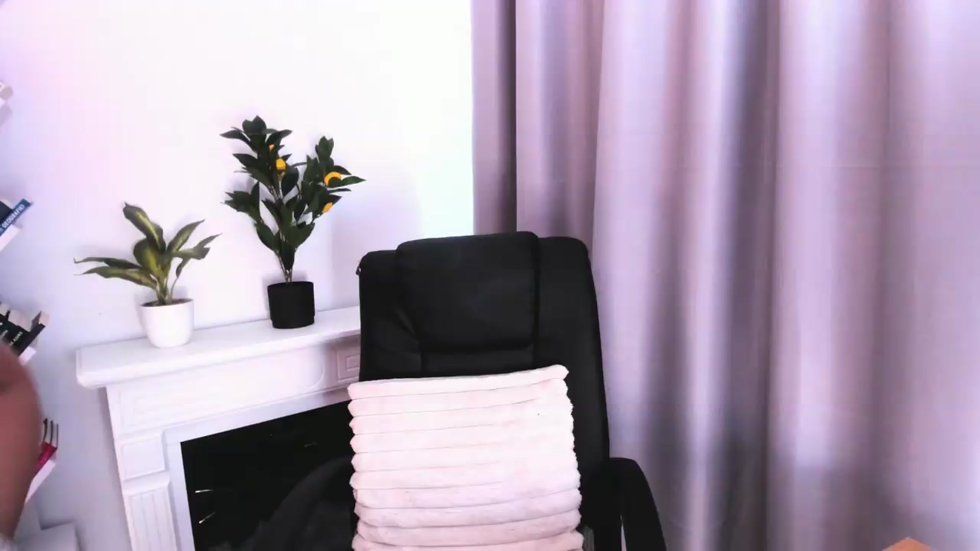 Gallery image thumbnail from WickedJolie's myfreecams stream on, 06/21/2026, 10:02 image 4 of 20