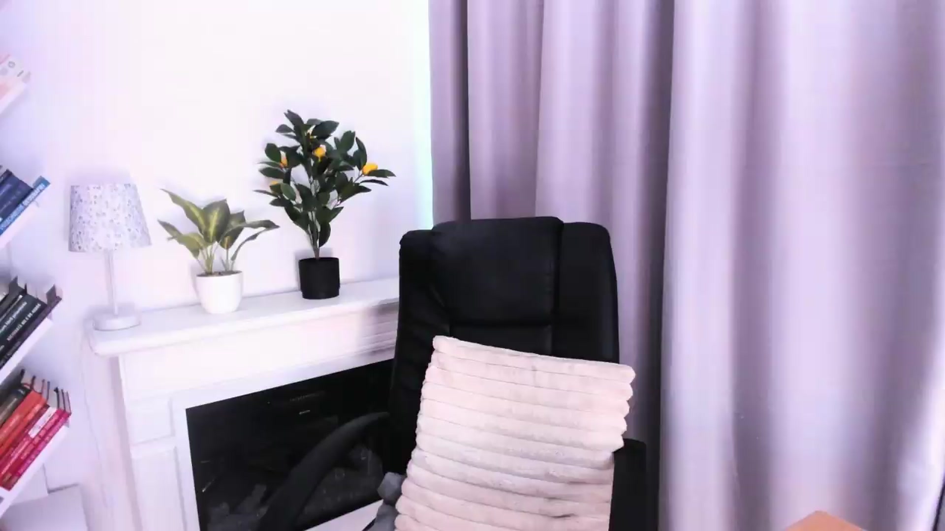 Gallery image thumbnail from WickedJolie's myfreecams stream on, 07/30/2026, 08:01 image 19 of 20