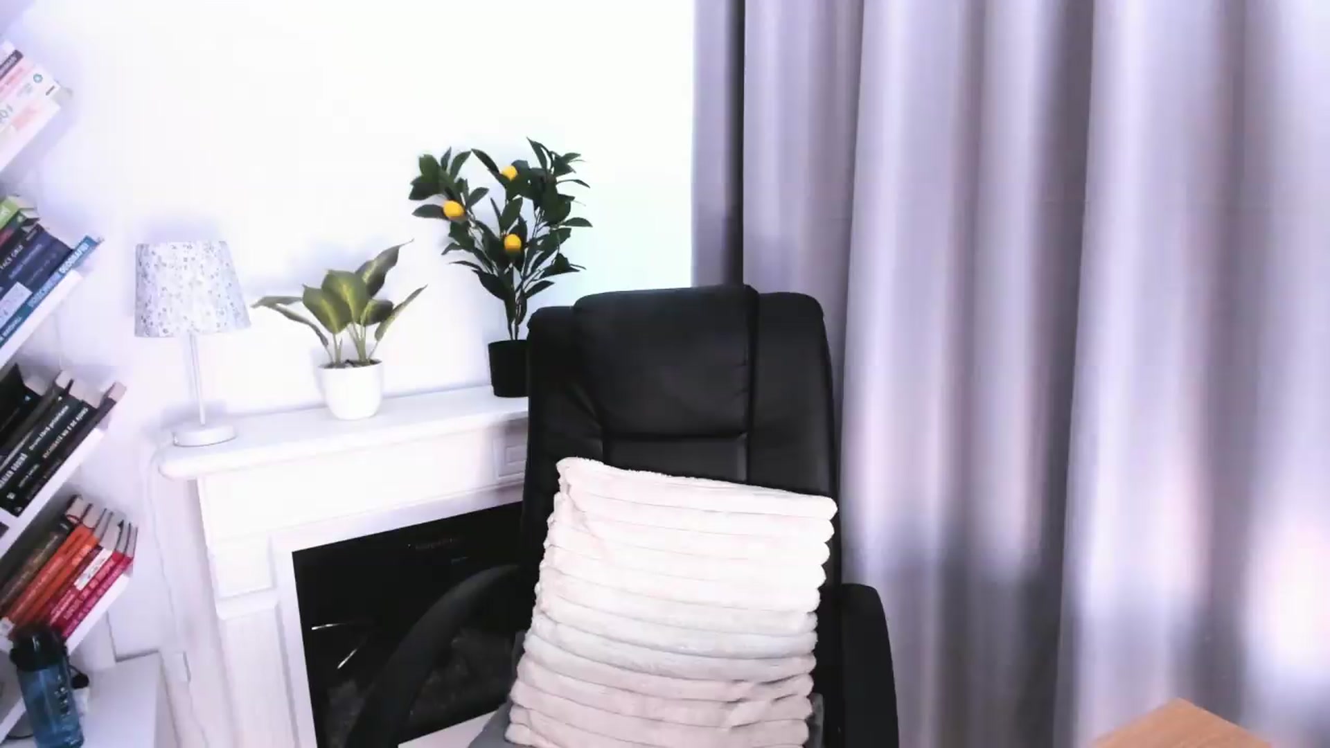 Gallery image thumbnail from WickedJolie's myfreecams stream on, 08/20/2026, 09:59 image 11 of 20