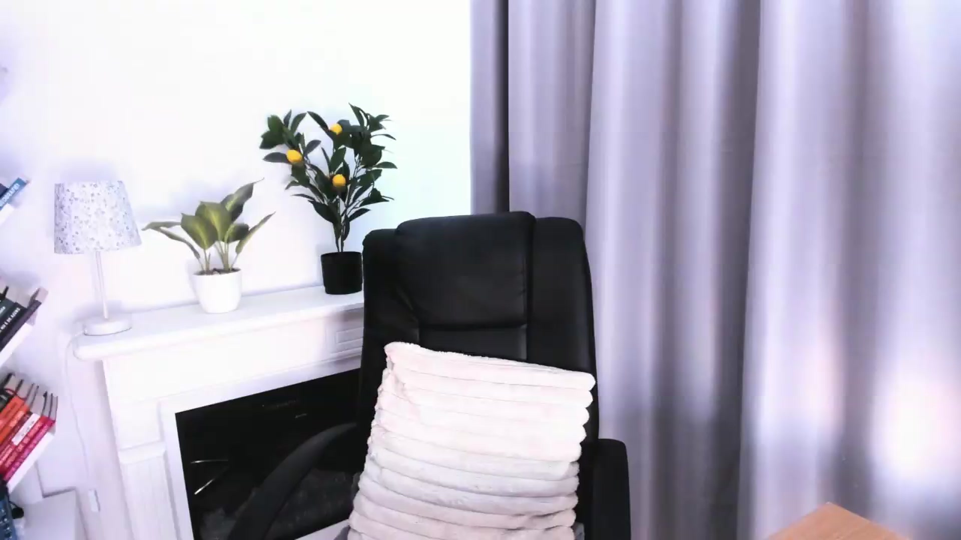Gallery image thumbnail from WickedJolie's myfreecams stream on, 08/20/2026, 09:59 image 6 of 20