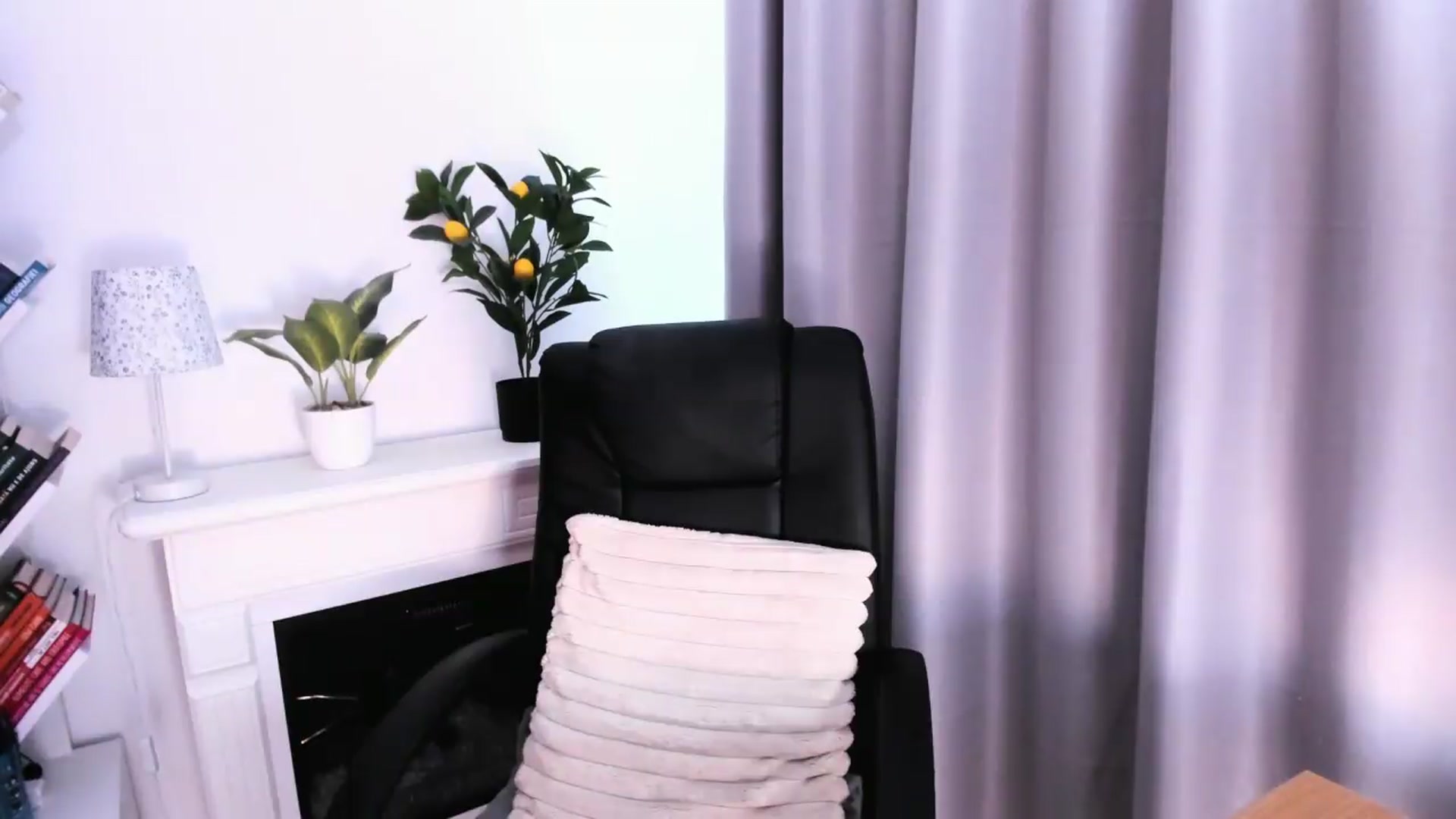 Gallery image thumbnail from WickedJolie's myfreecams stream on, 08/20/2026, 09:59 image 18 of 20
