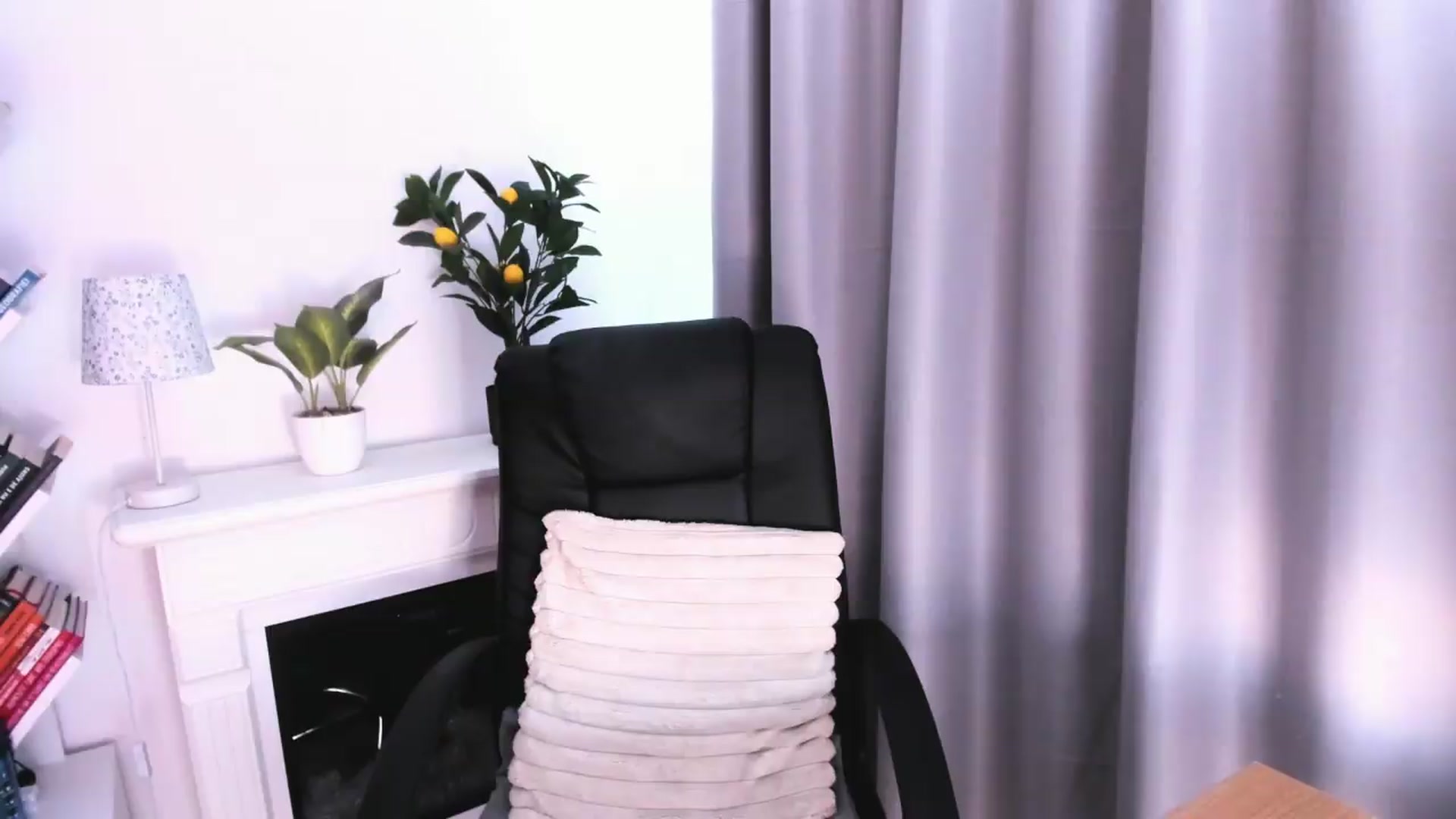 Gallery image thumbnail from WickedJolie's myfreecams stream on, 08/20/2026, 09:59 image 7 of 20
