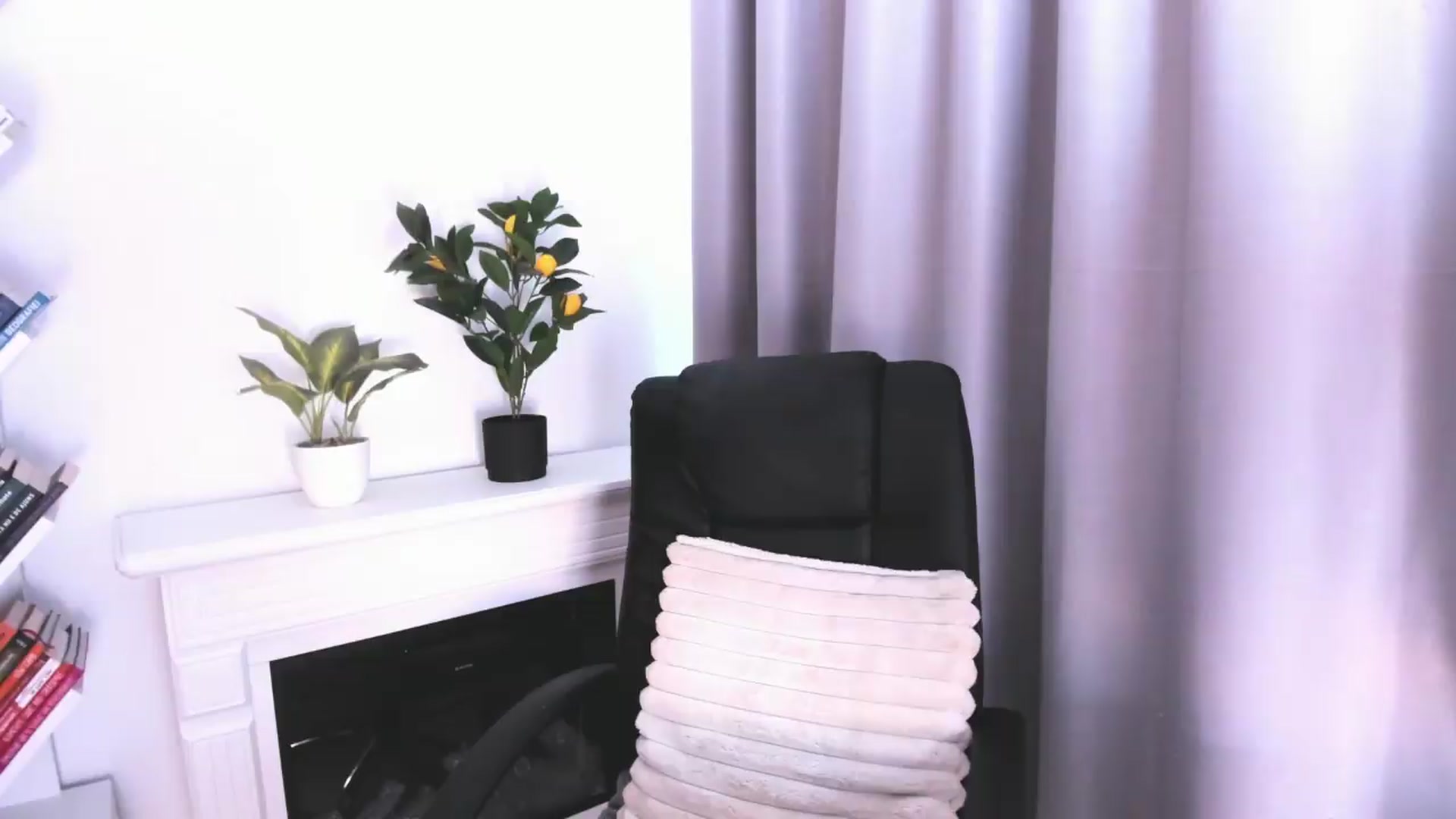 Gallery image thumbnail from WickedJolie's myfreecams stream on, 08/29/2026, 10:22 image 20 of 20
