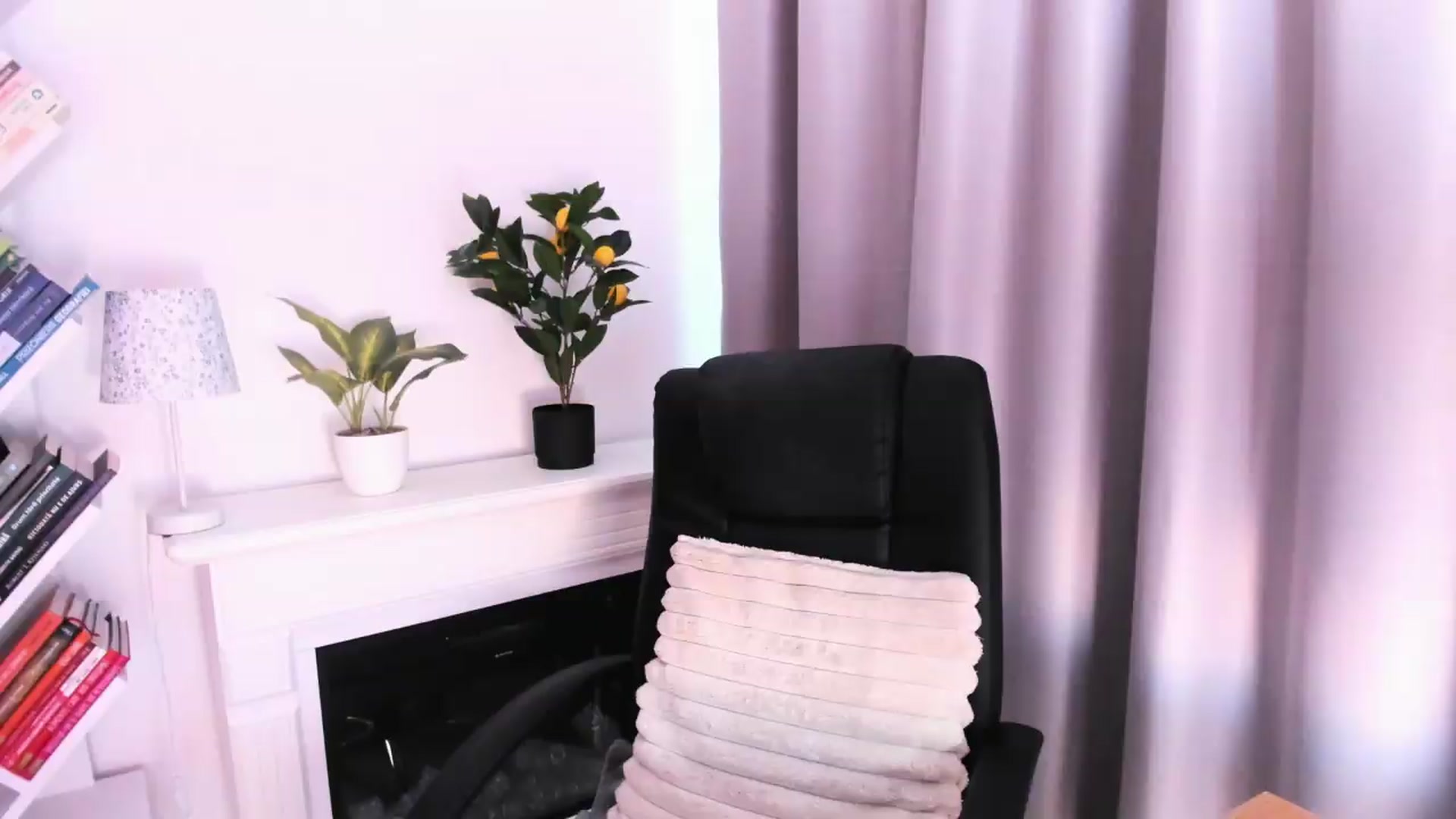 Gallery image thumbnail from WickedJolie's myfreecams stream on, 09/02/2026, 11:58 image 8 of 20