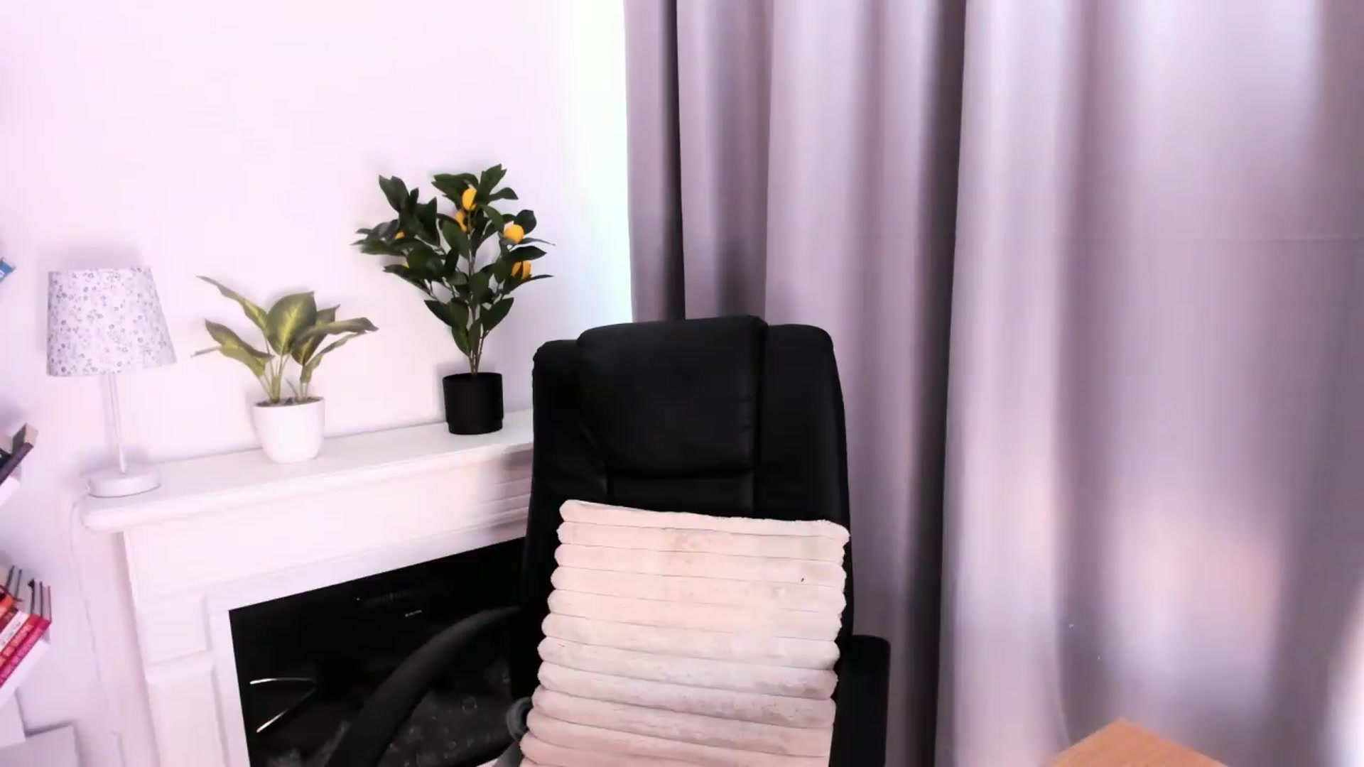 Gallery image thumbnail from WickedJolie's myfreecams stream on, 09/08/2026, 10:44 image 9 of 20