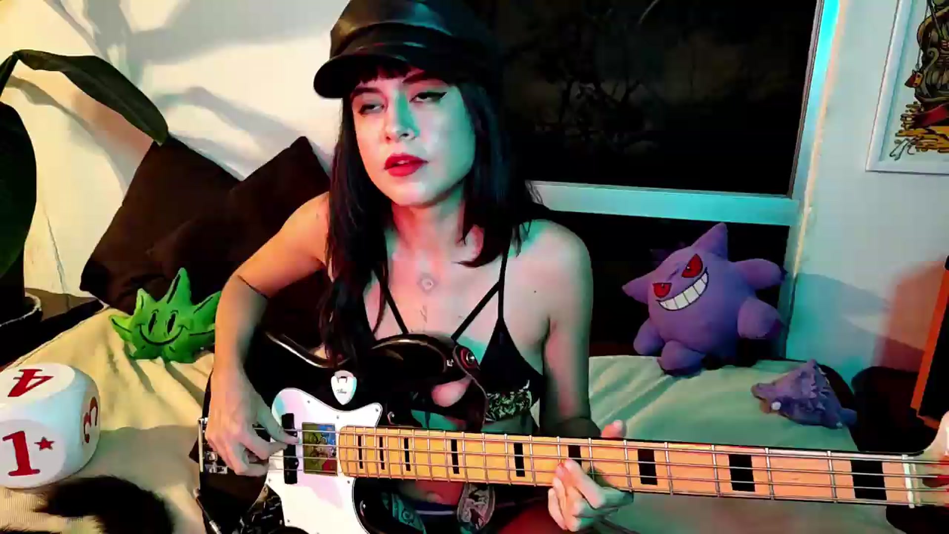 Gallery image thumbnail from Wicked_Felina's myfreecams stream on, 08/10/2026, 06:50 image 17 of 20