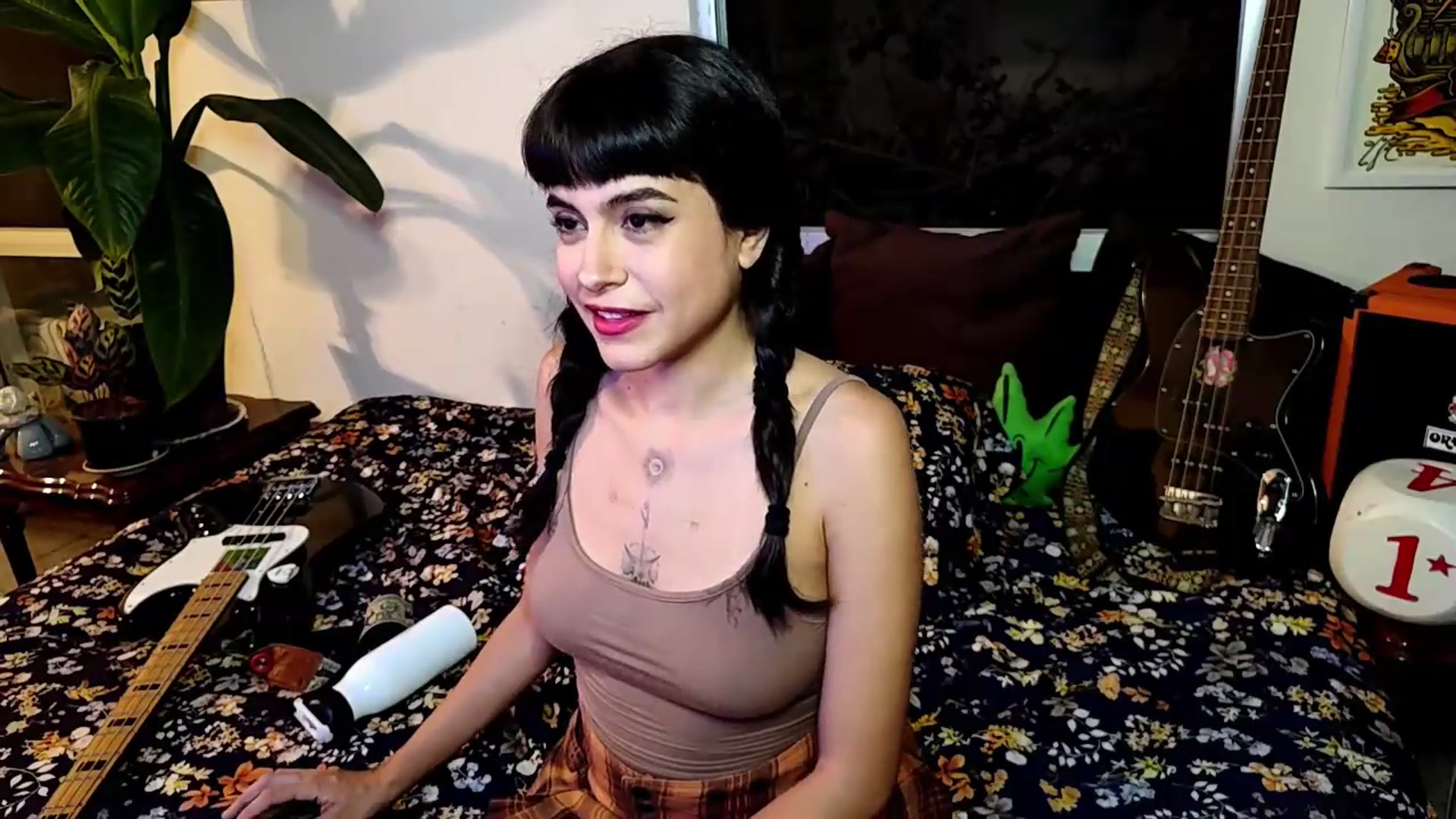 Gallery image thumbnail from Wicked_Felina's myfreecams stream on, 08/21/2026, 06:14 image 11 of 20