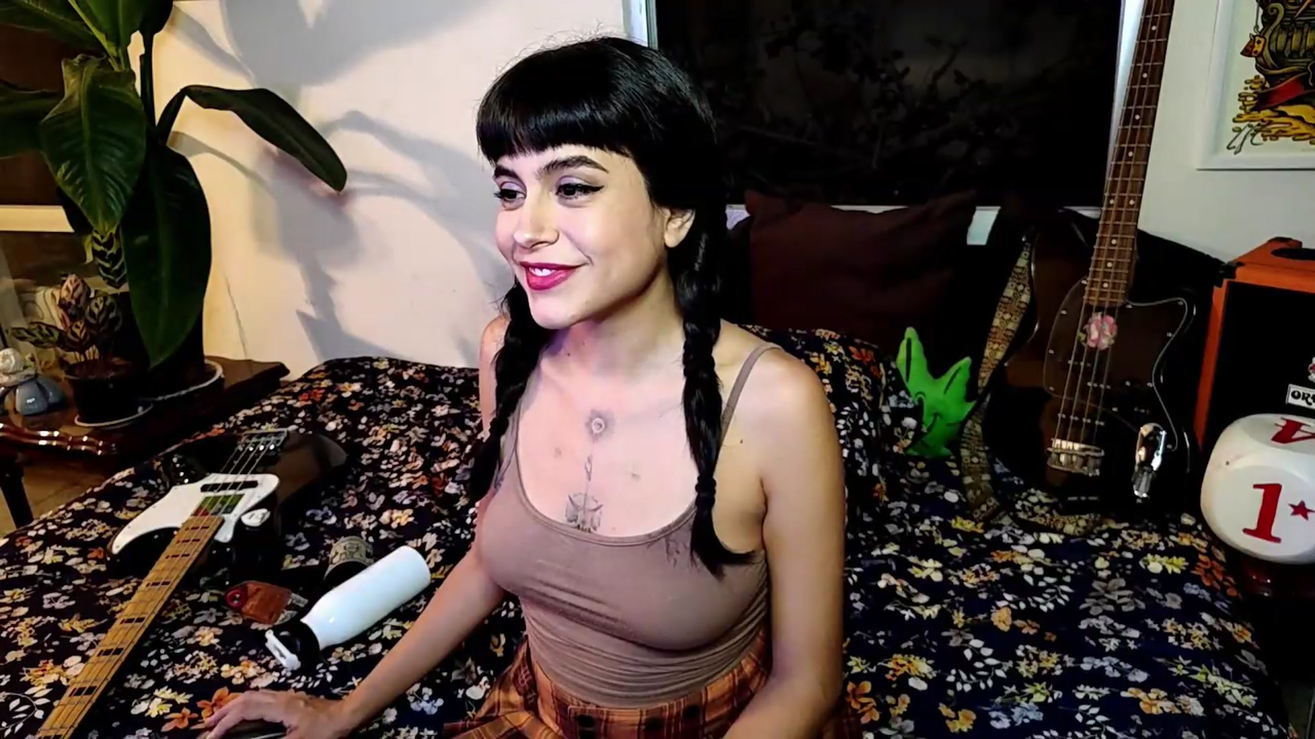 Gallery image thumbnail from Wicked_Felina's myfreecams stream on, 08/21/2026, 06:14 image 19 of 20