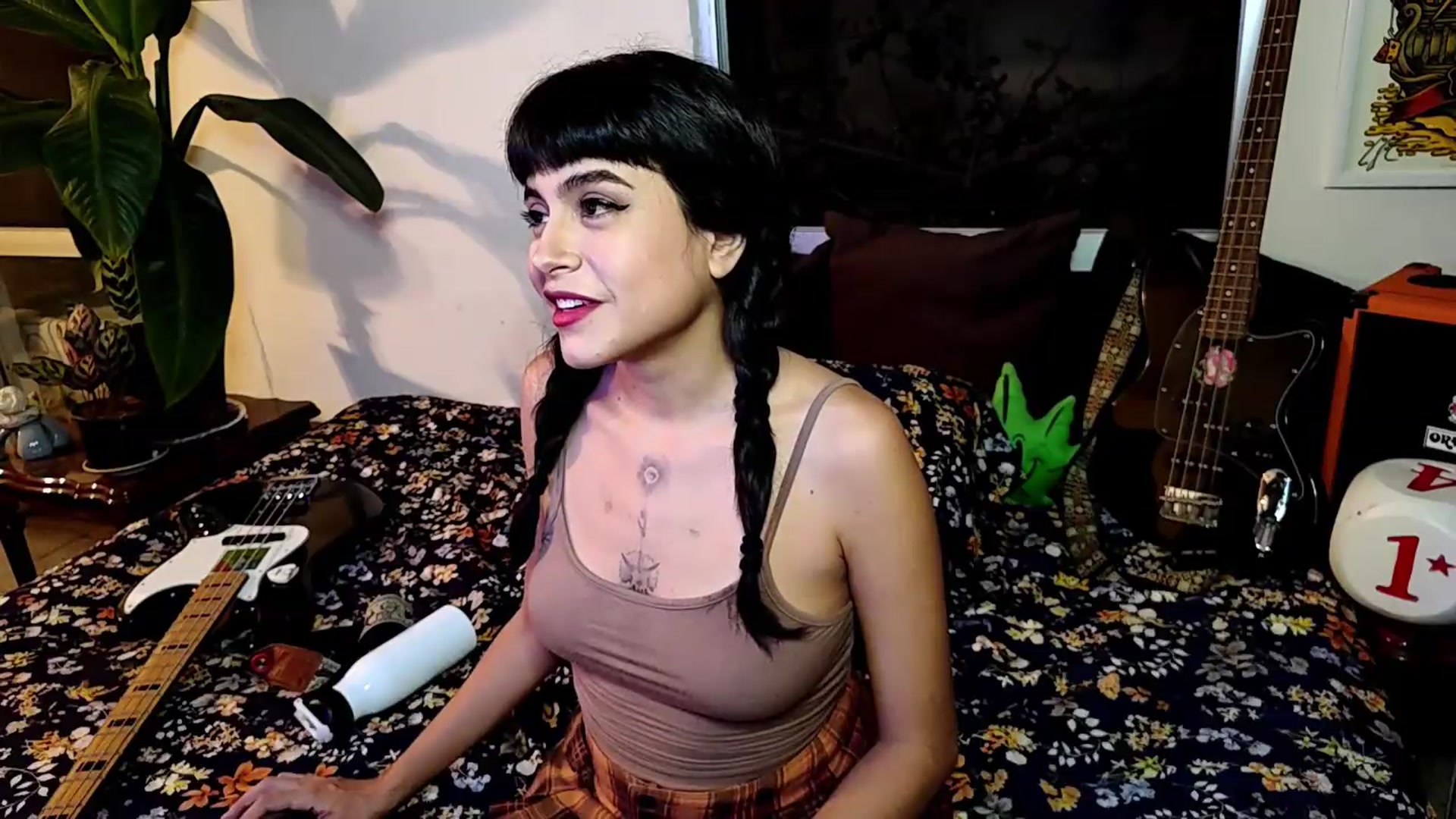 Gallery image thumbnail from Wicked_Felina's myfreecams stream on, 08/21/2026, 06:14 image 16 of 20