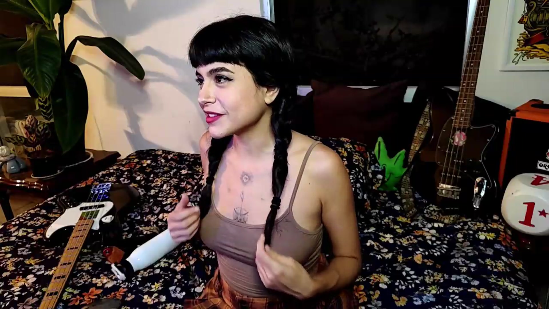 Gallery image thumbnail from Wicked_Felina's myfreecams stream on, 08/21/2026, 06:14 image 10 of 20