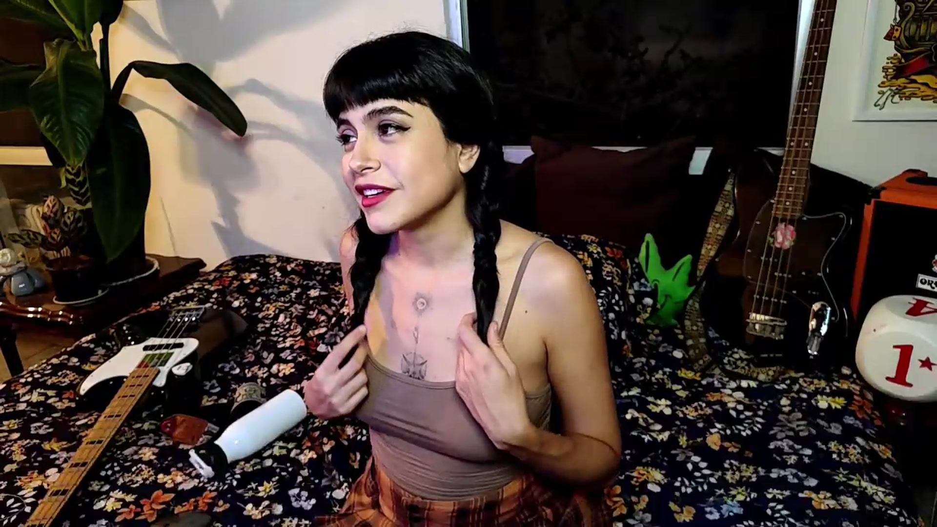 Gallery image thumbnail from Wicked_Felina's myfreecams stream on, 08/21/2026, 06:14 image 13 of 20