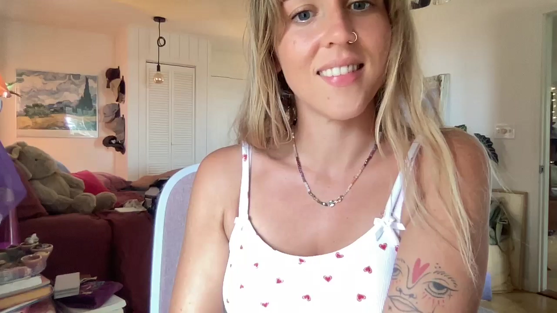 Gallery image thumbnail from WifeyElla's myfreecams stream on, 02/25/2025, 01:00 image 14 of 20