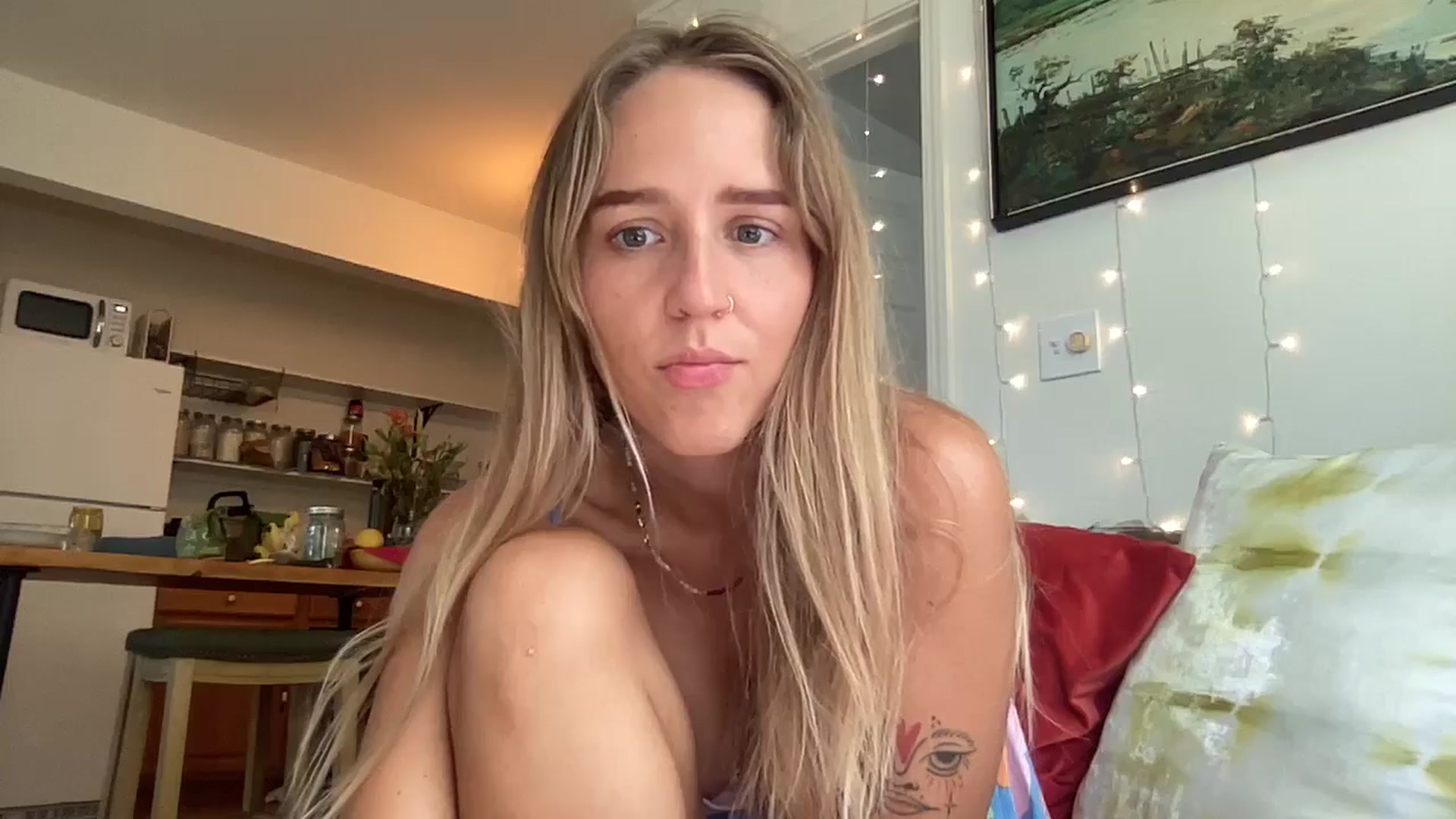 Gallery image thumbnail from WifeyElla's myfreecams stream on, 03/03/2025, 21:57 image 6 of 20