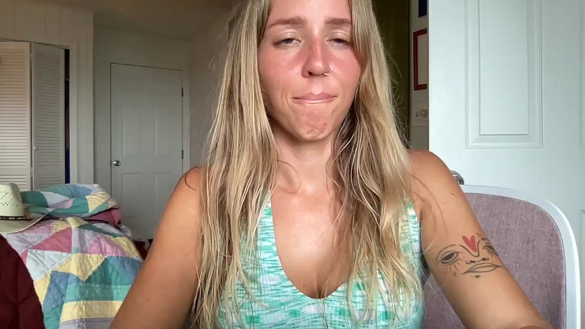 Gallery image thumbnail from WifeyElla's myfreecams stream on, 04/25/2025, 01:32 image 7 of 20