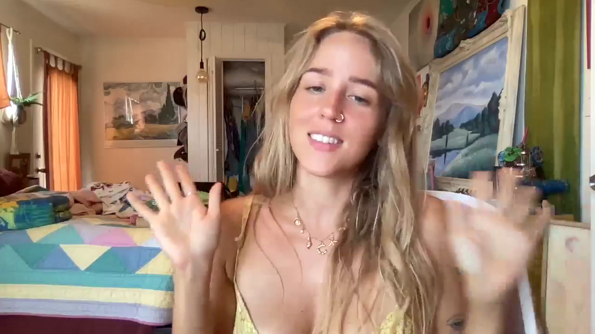 Gallery image thumbnail from WifeyElla's myfreecams stream on, 05/12/2025, 19:52 image 18 of 20
