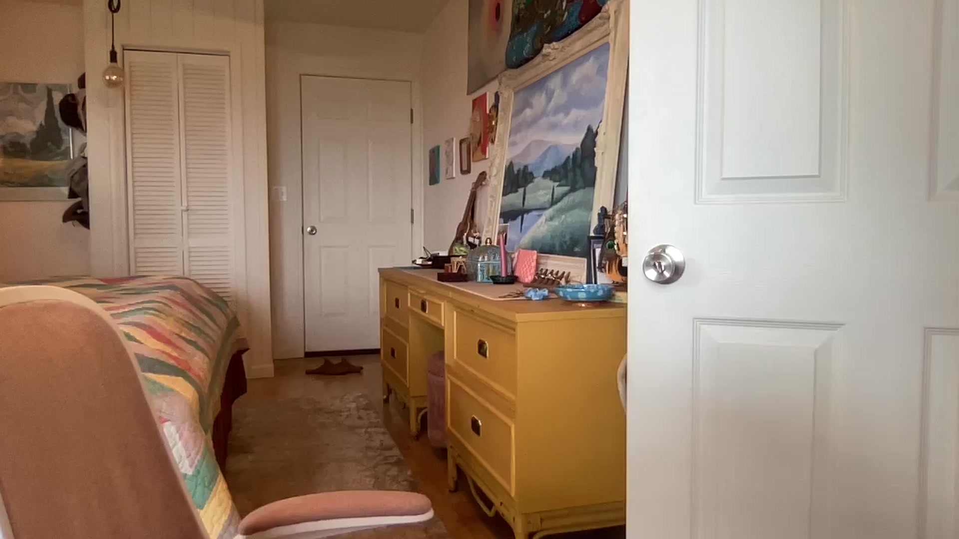 Gallery image thumbnail from WifeyElla's myfreecams stream on, 05/12/2025, 23:02 image 10 of 20