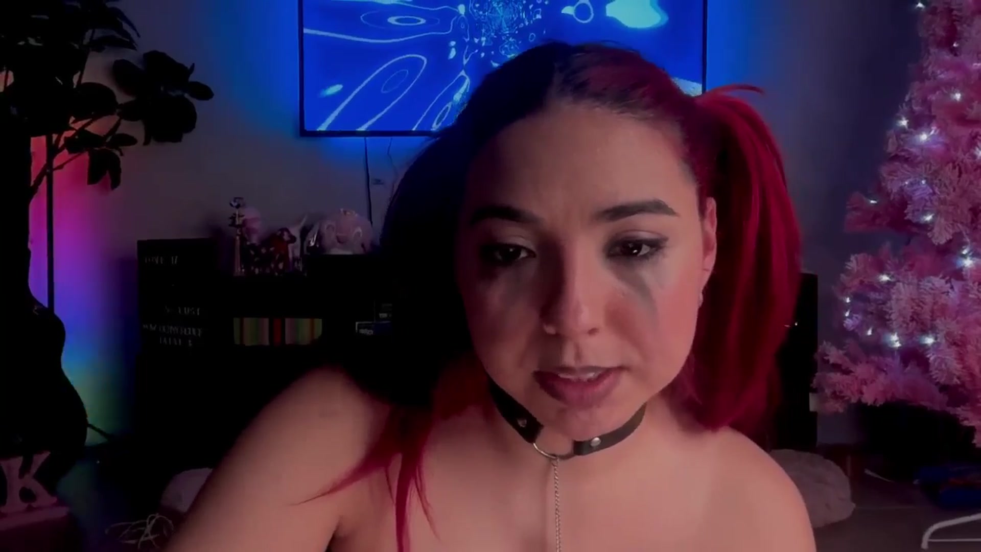 Gallery image thumbnail from WifeyOf_INNDY's myfreecams stream on, 02/21/2026, 10:18 image 15 of 20