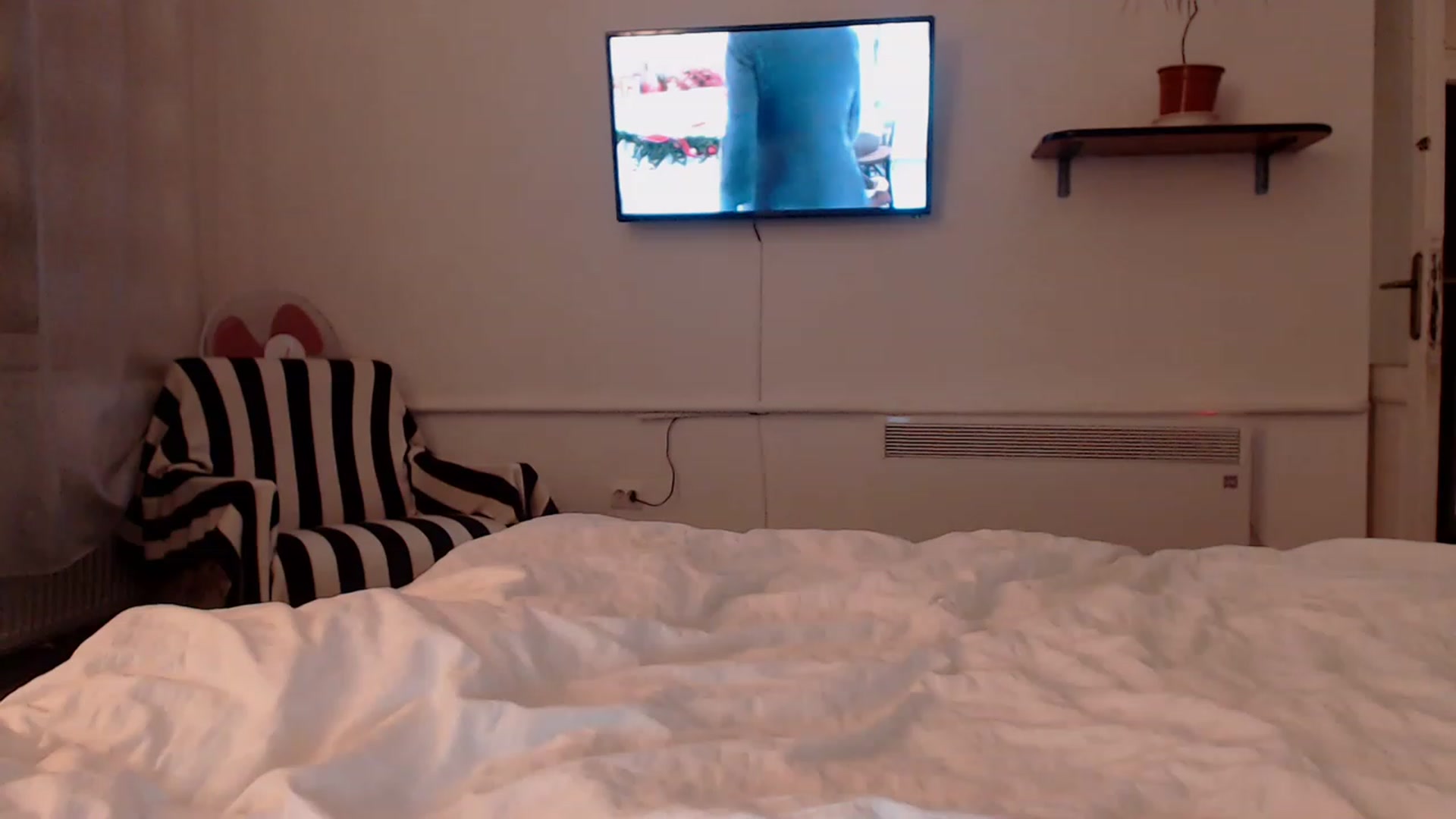 Gallery image thumbnail from WildButt's myfreecams stream on, 12/05/2022, 22:33 image 1 of 20