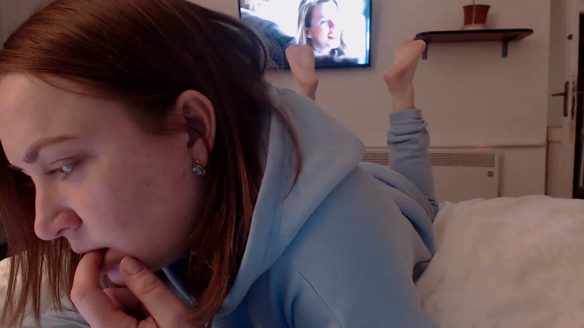 Gallery image thumbnail from WildButt's myfreecams stream on, 12/05/2022, 22:33 image 3 of 20