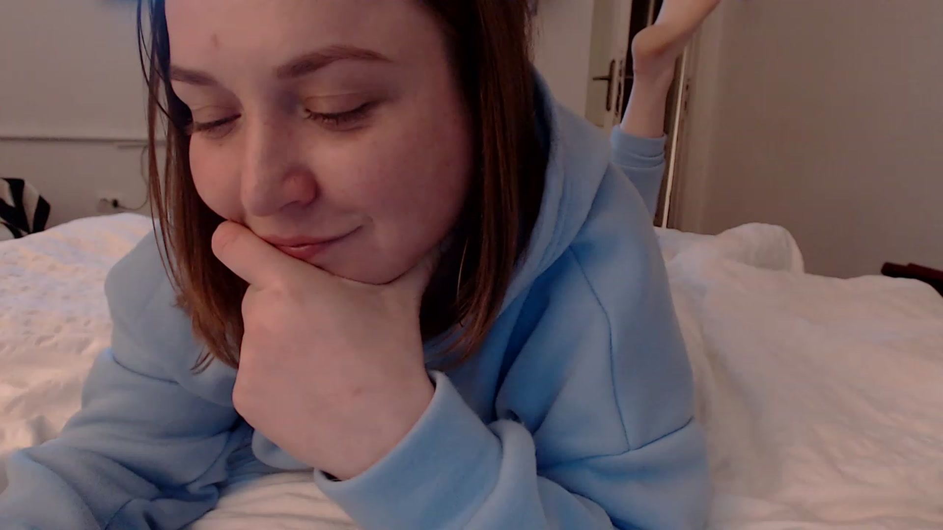 Gallery image thumbnail from WildButt's myfreecams stream on, 12/05/2022, 23:21 image 14 of 20