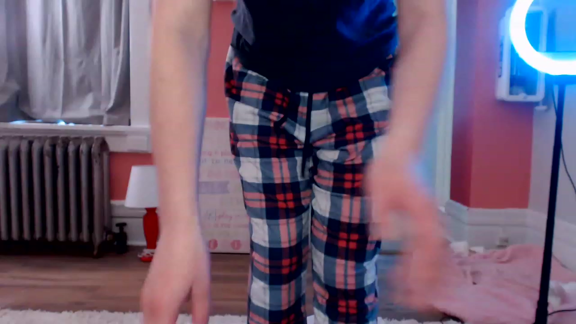 Gallery image thumbnail from WildButt's myfreecams stream on, 02/09/2023, 15:39 image 7 of 20