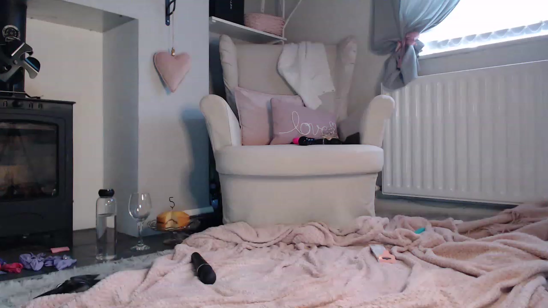 Gallery image thumbnail from WildPersian's myfreecams stream on, 05/02/2023, 06:23 image 15 of 20