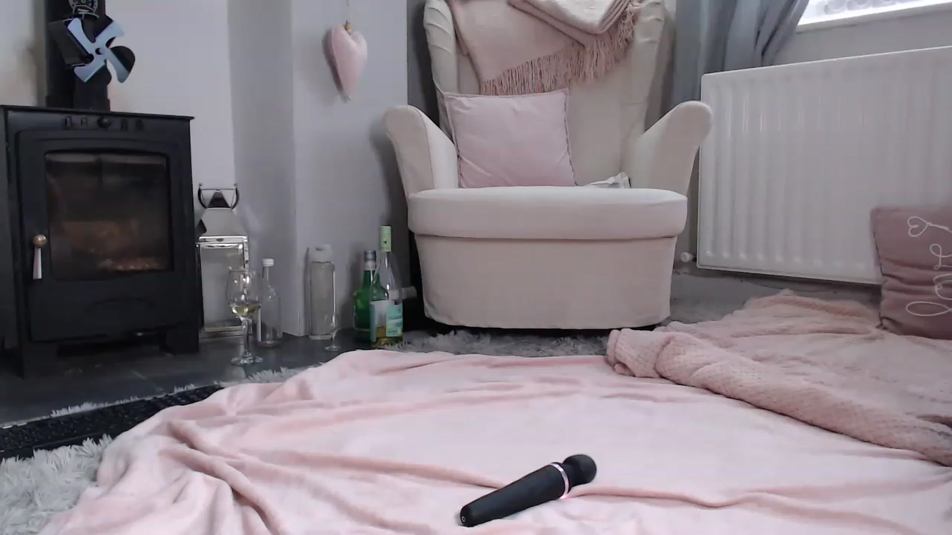 Gallery image thumbnail from WildPersian's myfreecams stream on, 06/11/2023, 06:11 image 2 of 20