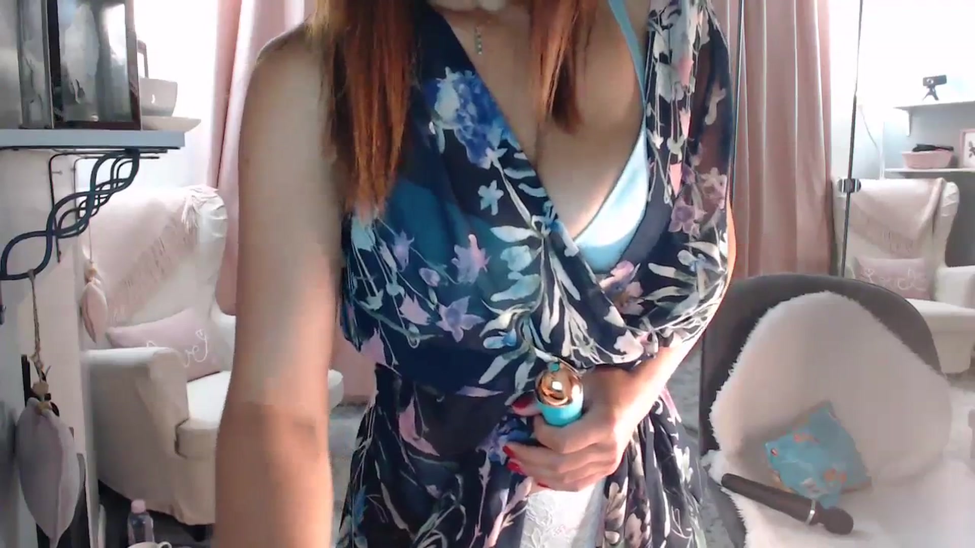 Gallery image thumbnail from WildPersian's myfreecams stream on, 10/08/2023, 04:15 image 2 of 20