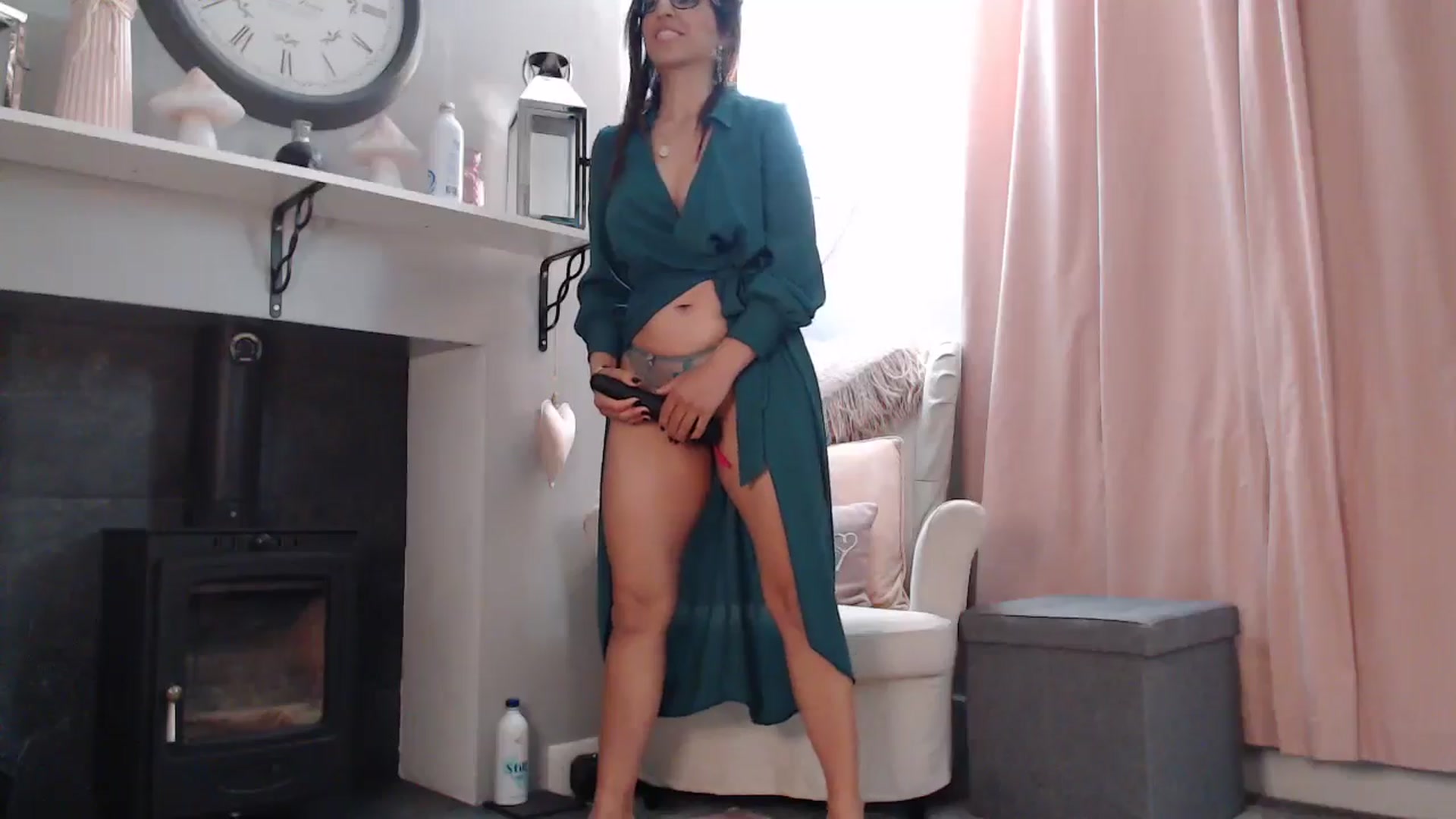 Gallery image thumbnail from WildPersian's myfreecams stream on, 04/27/2024, 03:44 image 16 of 20
