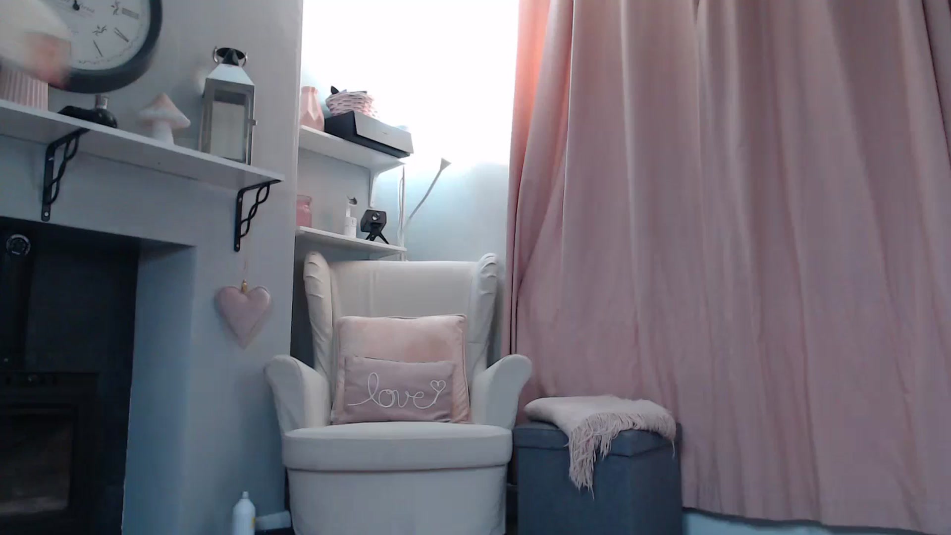 Gallery image thumbnail from WildPersian's myfreecams stream on, 06/01/2024, 06:45 image 4 of 20
