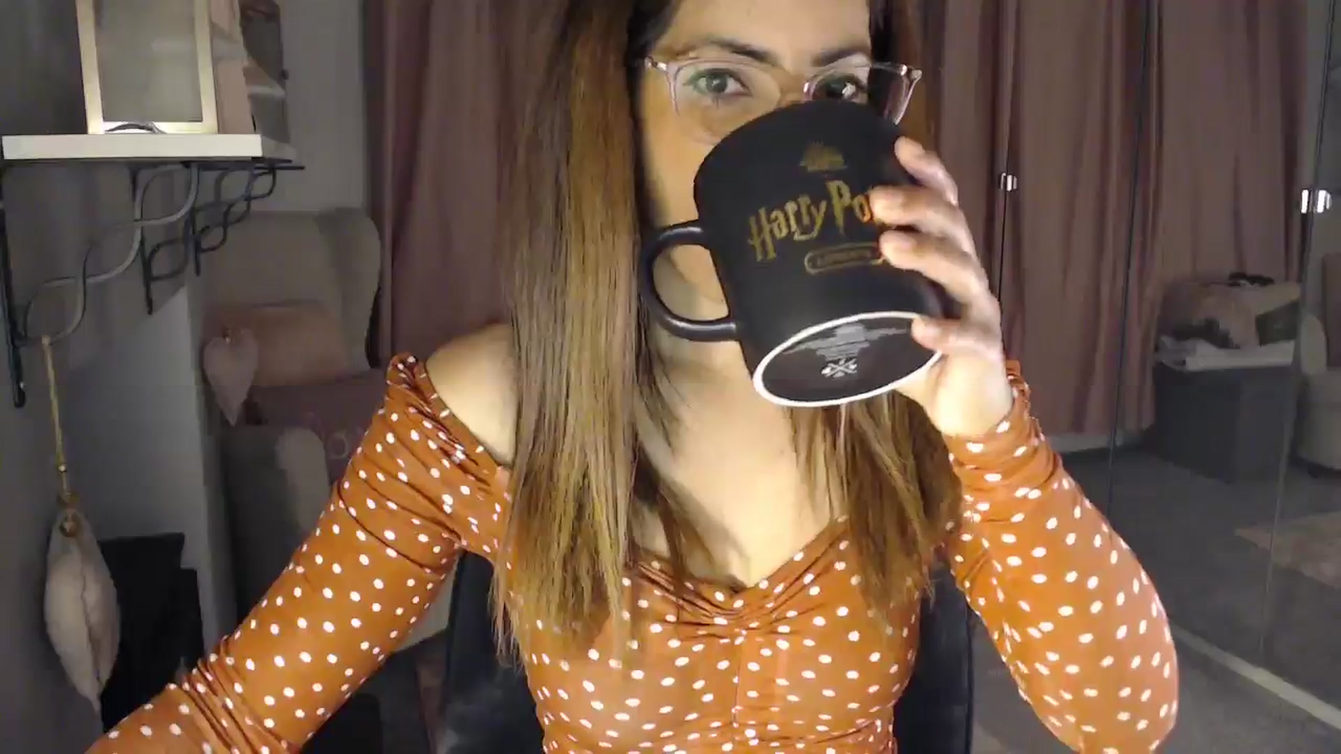 Gallery image thumbnail from WildPersian's myfreecams stream on, 06/13/2024, 02:21 image 4 of 20