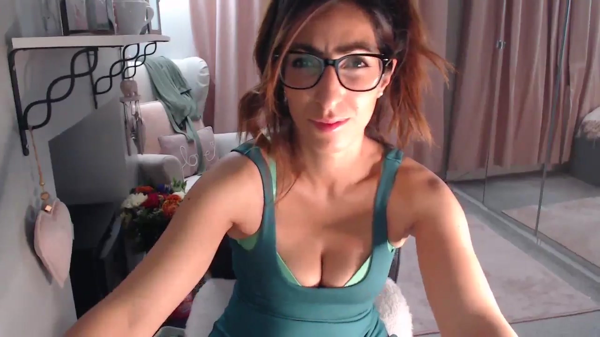 Gallery image thumbnail from WildPersian's myfreecams stream on, 09/02/2024, 24:16 image 20 of 20