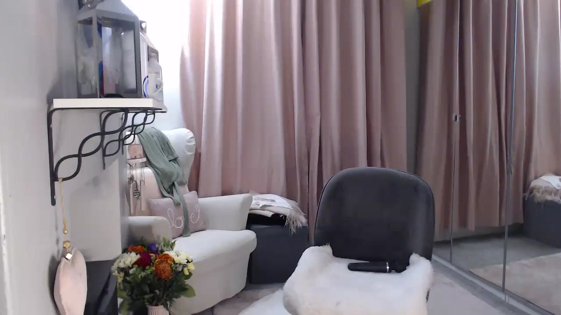 Gallery image thumbnail from WildPersian's myfreecams stream on, 09/02/2024, 03:11 image 6 of 20