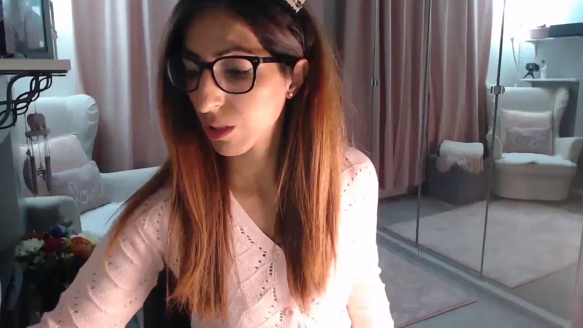 Gallery image thumbnail from WildPersian's myfreecams stream on, 09/05/2024, 02:12 image 2 of 20