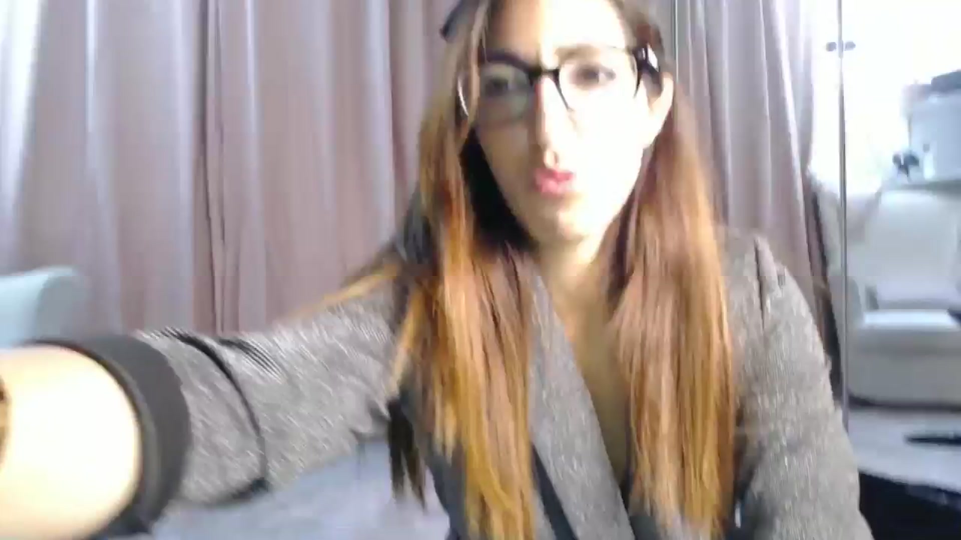 Gallery image thumbnail from WildPersian's myfreecams stream on, 09/06/2024, 04:37 image 1 of 20
