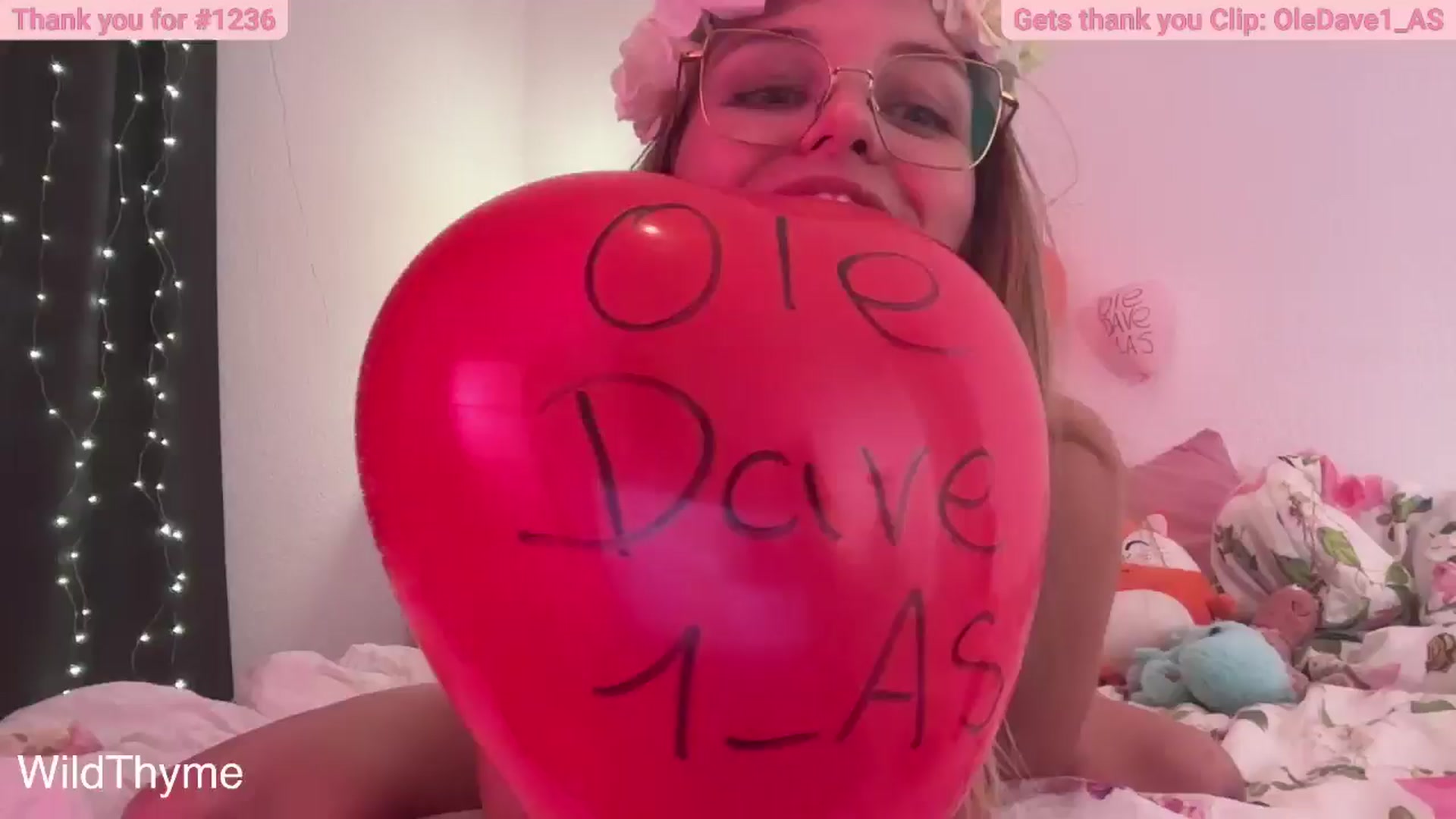 Gallery image thumbnail from WildThyme's myfreecams stream on, 10/03/2024, 17:13 image 11 of 20