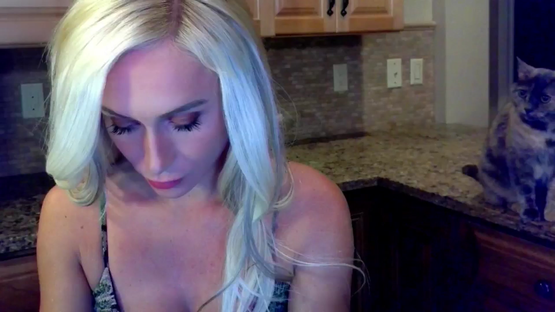 Gallery image thumbnail from Wild_BlondeXx's myfreecams stream on, 08/03/2024, 11:21 image 13 of 20