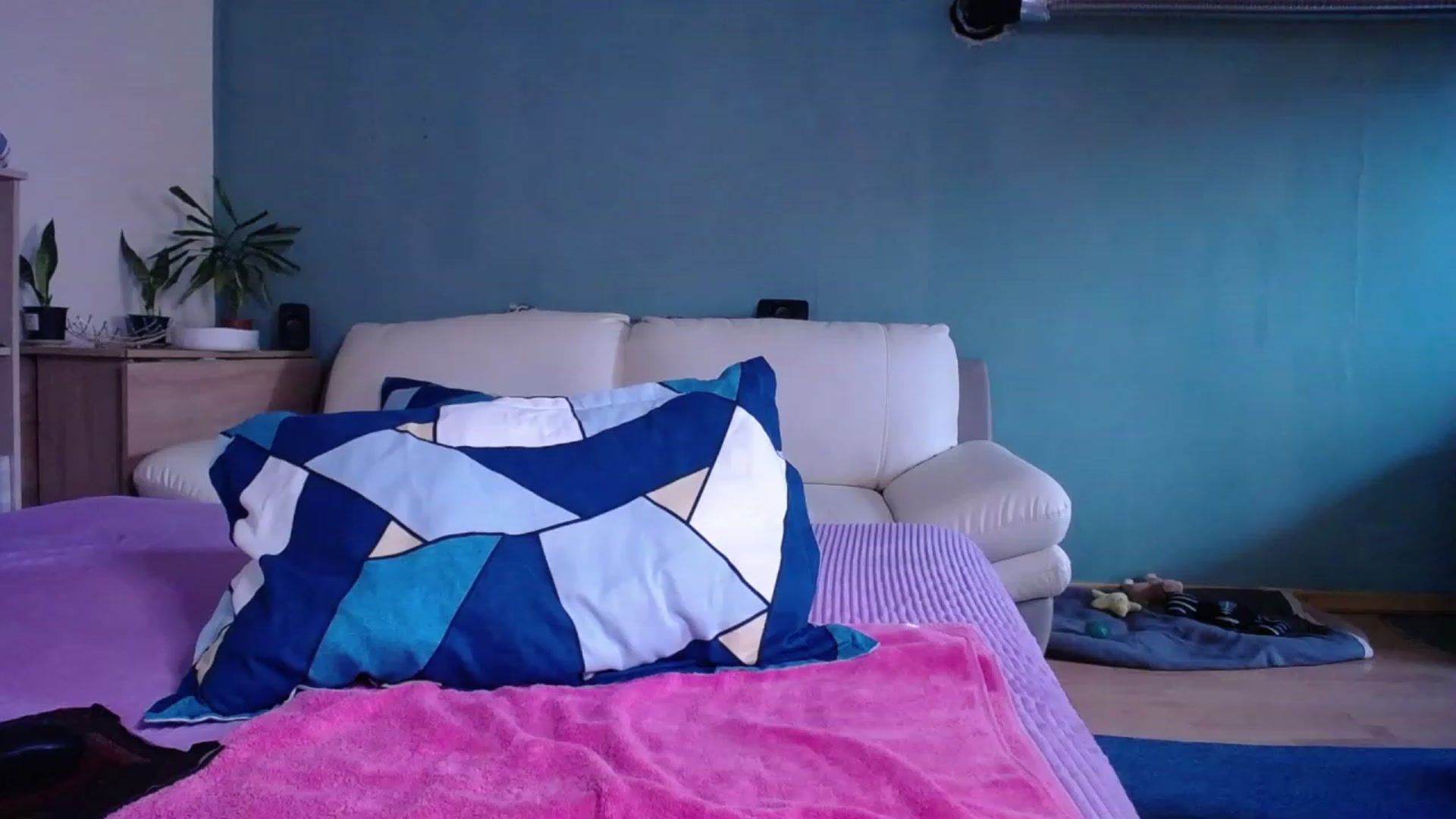 Gallery image thumbnail from Wild_Desiree's myfreecams stream on, 03/27/2023, 09:15 image 2 of 20