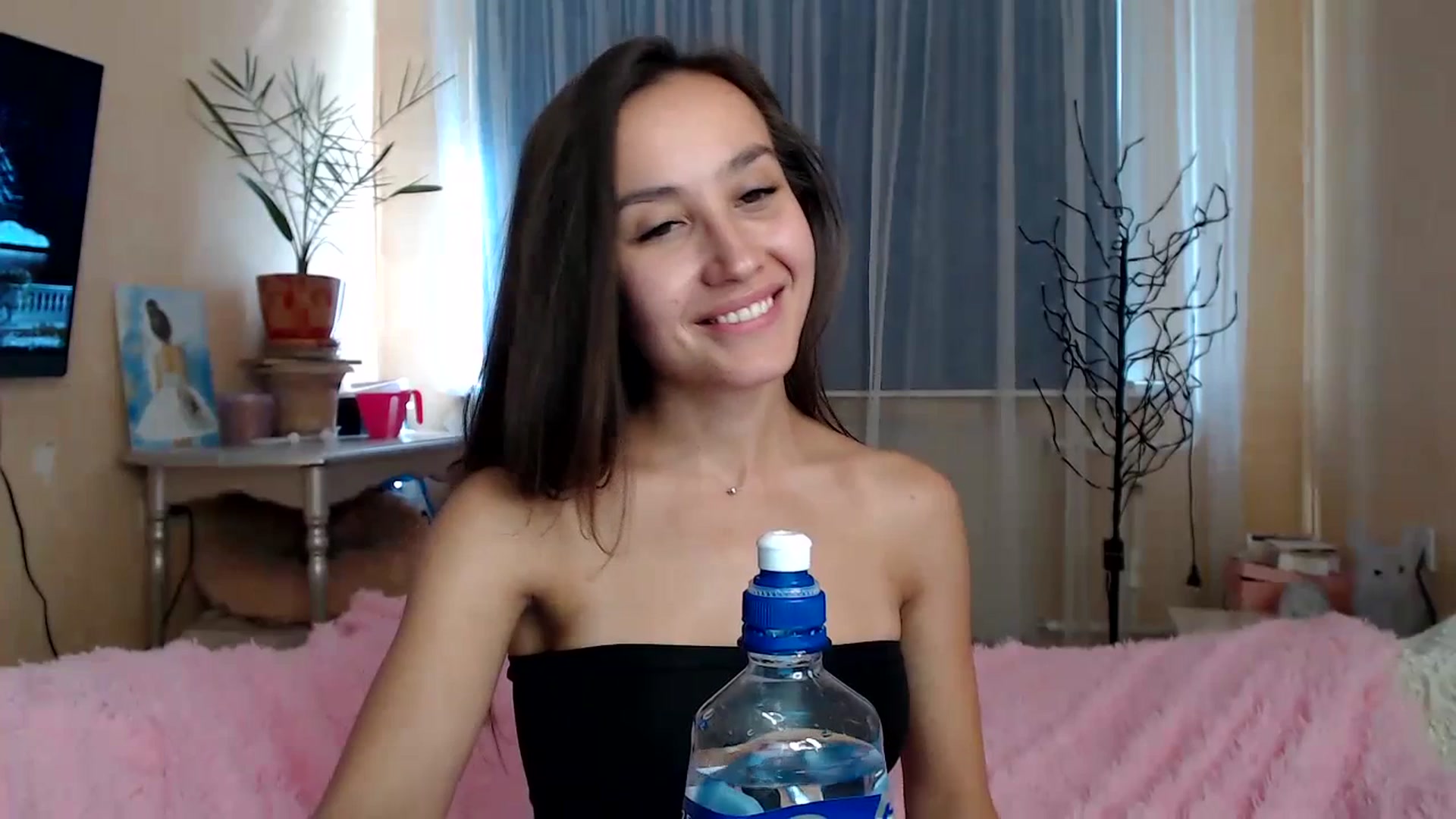 Gallery image thumbnail from Wild_kitten_'s myfreecams stream on, 07/05/2023, 05:03 image 4 of 20
