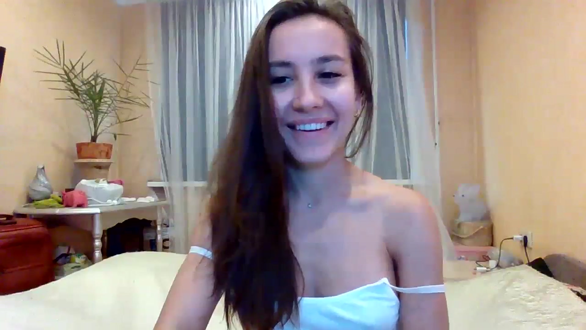 Gallery image thumbnail from Wild_kitten_'s myfreecams stream on, 10/25/2023, 04:59 image 4 of 20