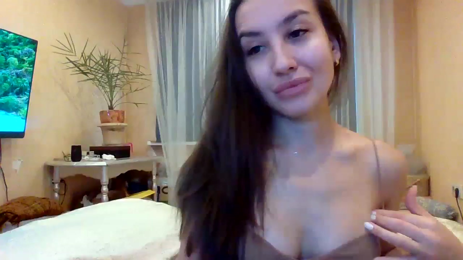 Gallery image thumbnail from Wild_kitten_'s myfreecams stream on, 11/23/2023, 04:10 image 18 of 20