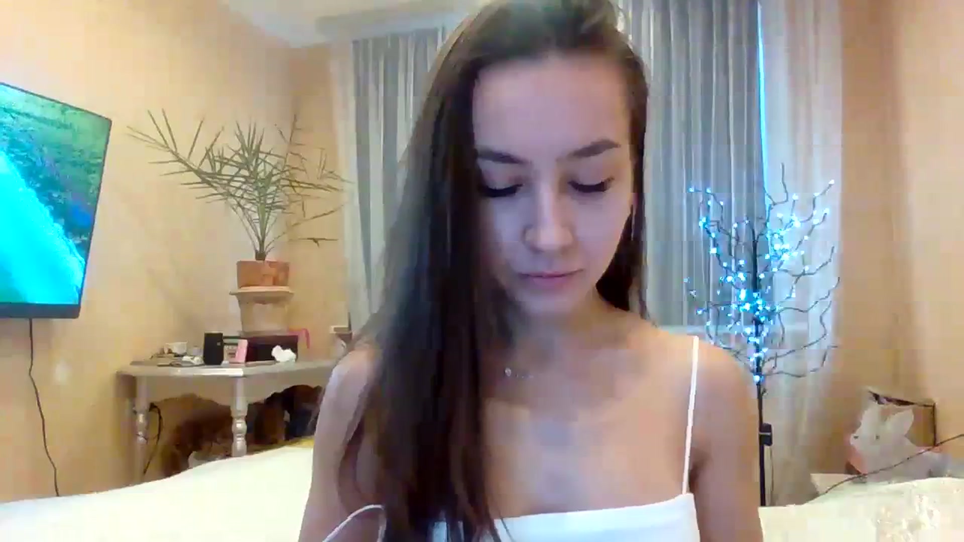 Gallery image thumbnail from Wild_kitten_'s myfreecams stream on, 12/16/2023, 04:29 image 13 of 20