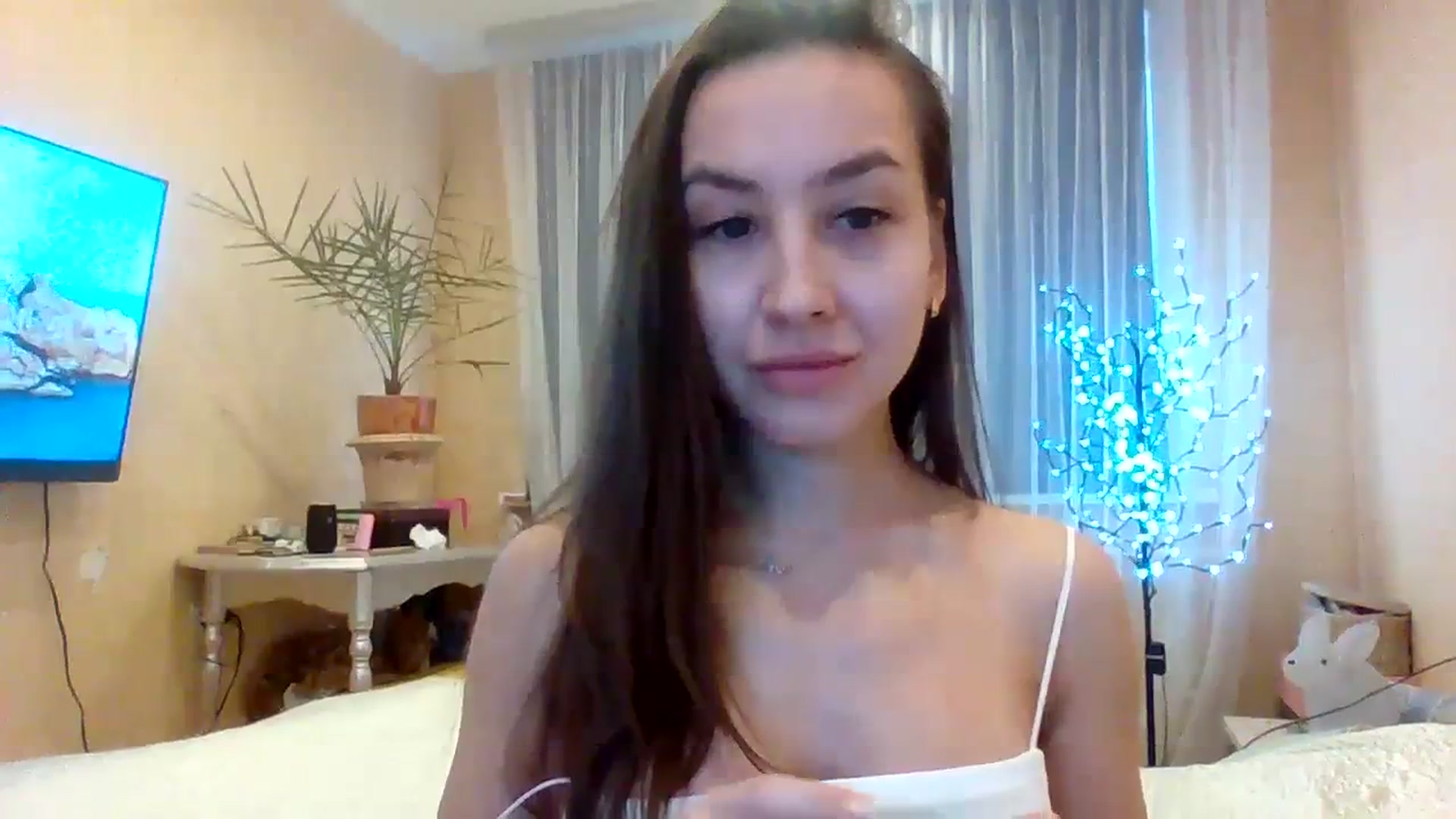 Gallery image thumbnail from Wild_kitten_'s myfreecams stream on, 12/16/2023, 04:29 image 18 of 20