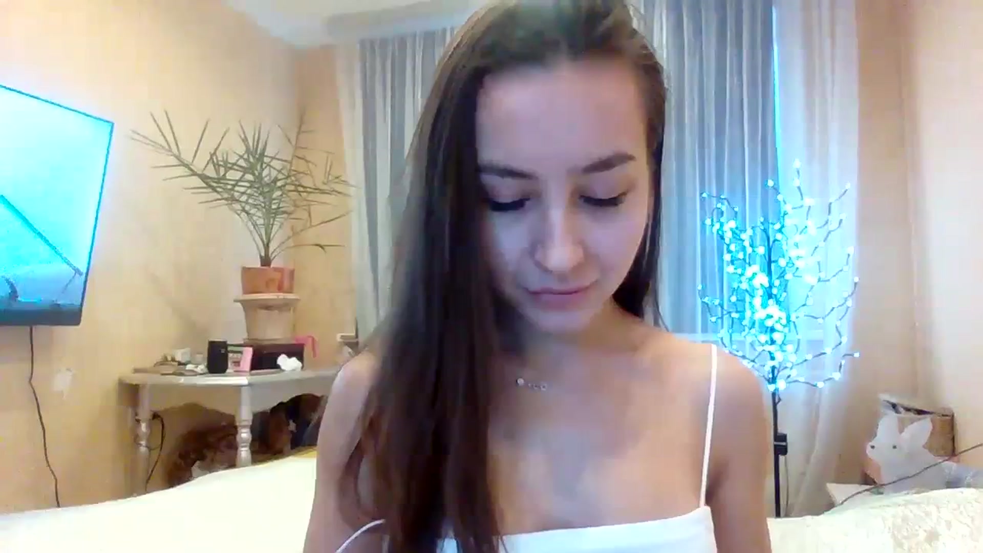 Gallery image thumbnail from Wild_kitten_'s myfreecams stream on, 12/16/2023, 04:29 image 12 of 20
