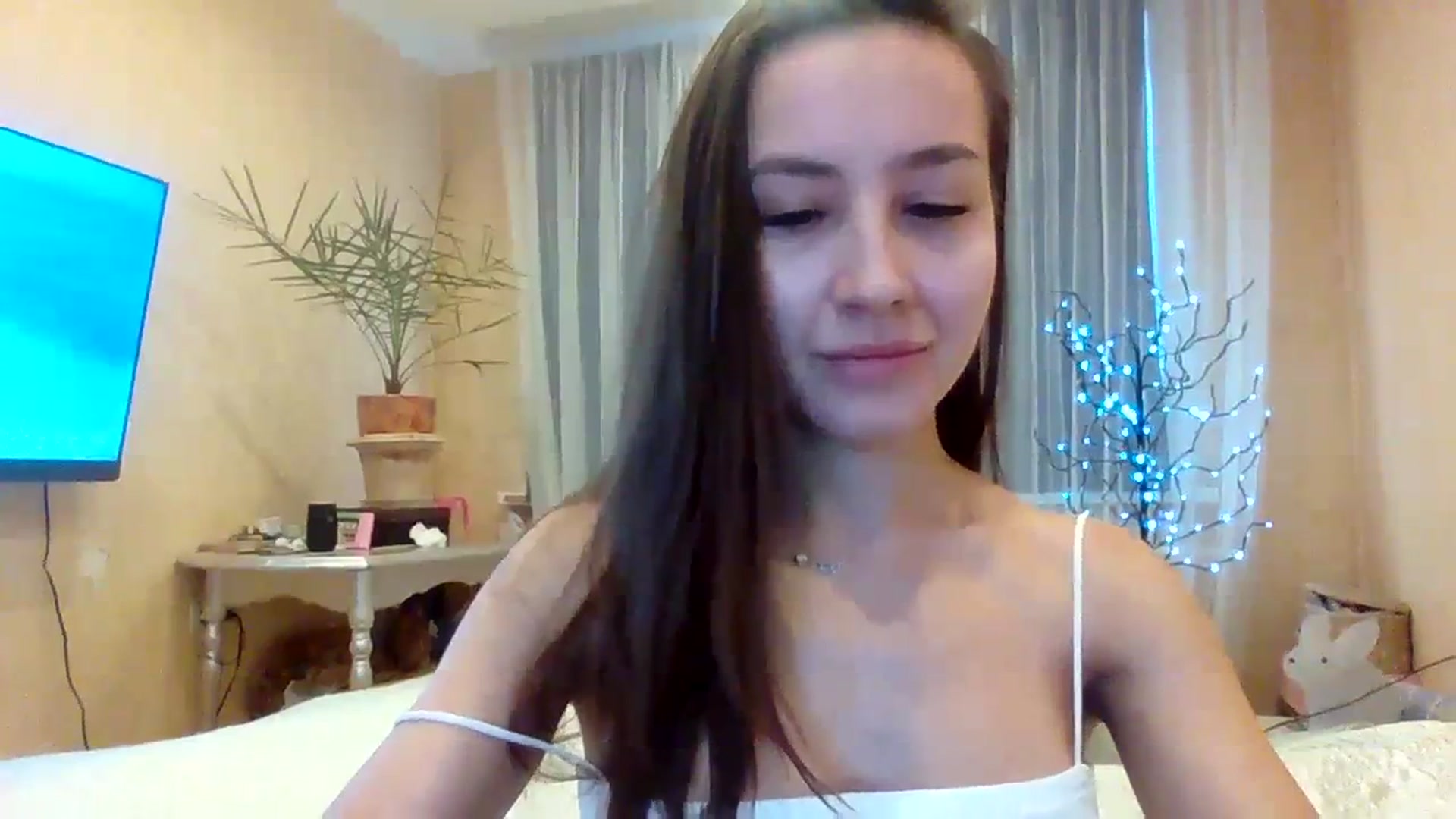 Gallery image thumbnail from Wild_kitten_'s myfreecams stream on, 12/16/2023, 04:29 image 10 of 20